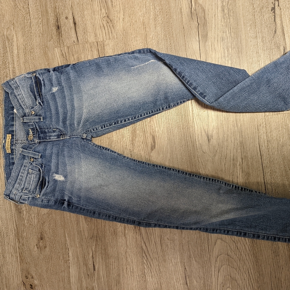 Guess skinny jeans in antique faded wash, 25"